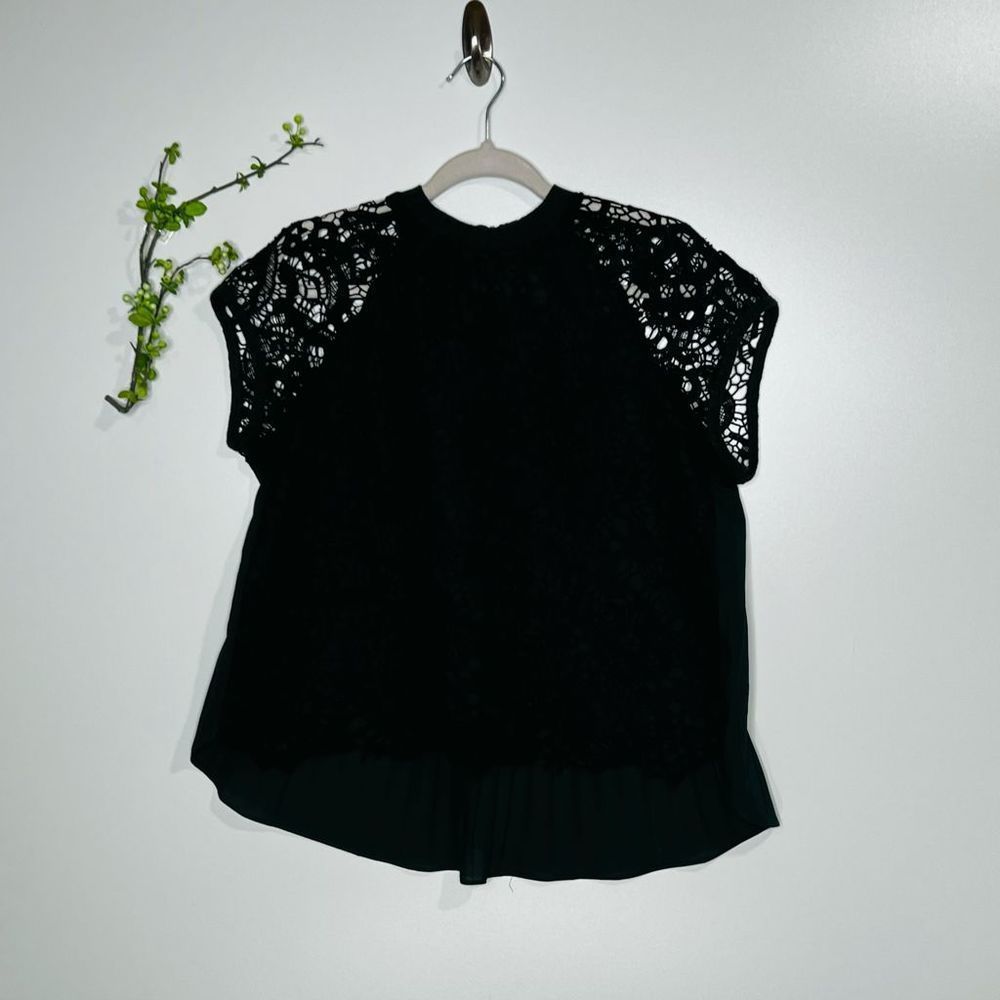 Miss Me Emerald Green ￼Black Crochet Lace Cap Sleeve Top